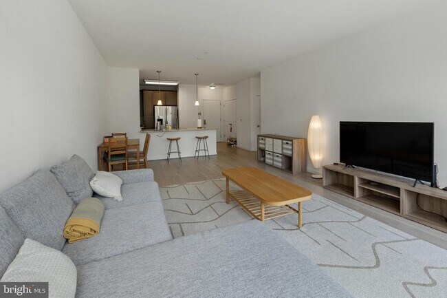 Foto del edificio - 9430 Silver King Ct