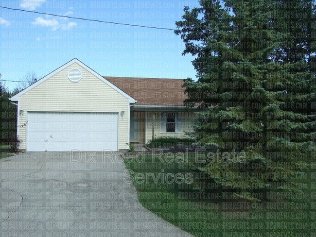 Photo - 988 Tam-O-Shanter Way, House