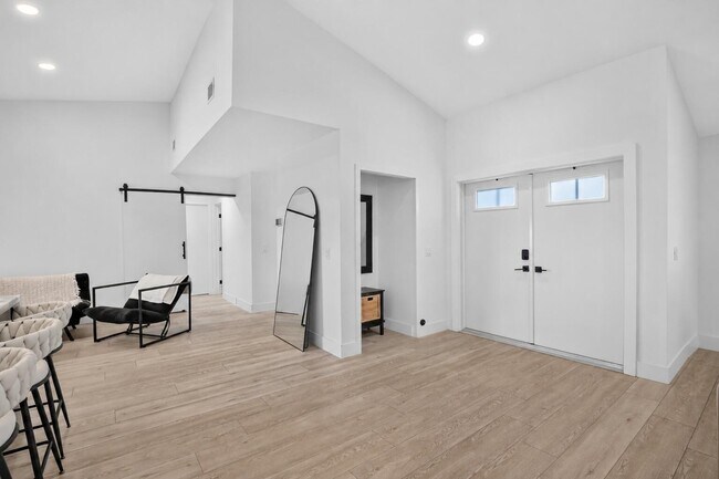 Building Photo - 16709 SW 5th Ct