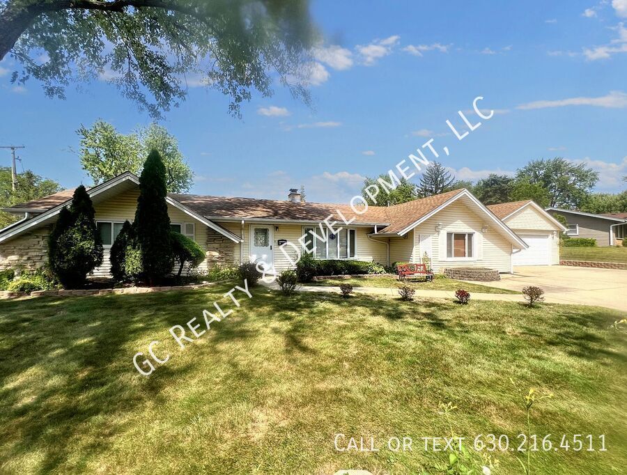Primary Photo - *** 1/2 MONTH FREE / CHARMING 3-BDRM SCHAU...