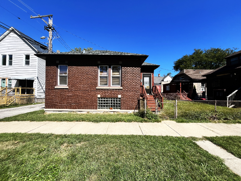 Foto principal - 7356 S Drexel Ave