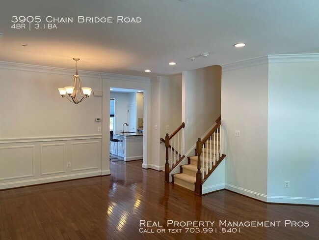 Building Photo - 3905 Chain Bridge Rd