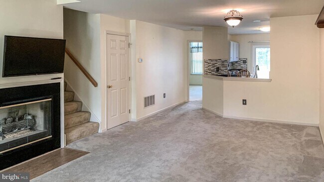 Foto del edificio - 114 Hickory Ln