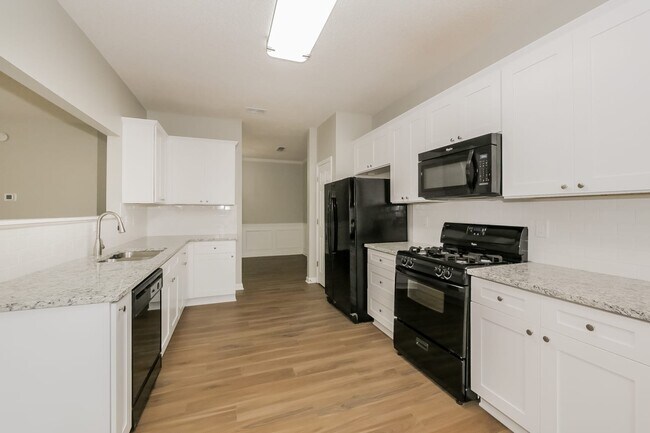 Foto del edificio - 162 Stillwood Dr