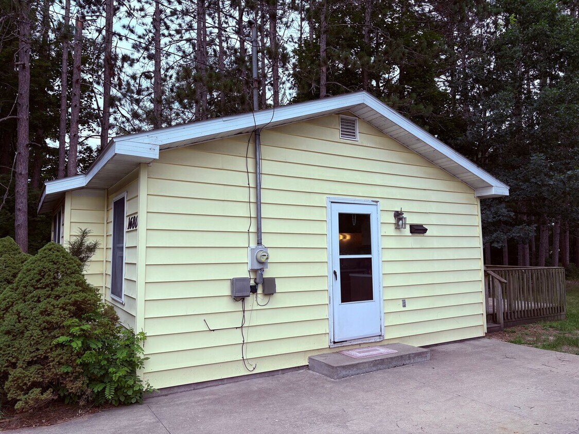 Foto del edificio - ONE BEDROOM HOME IN CADILLAC