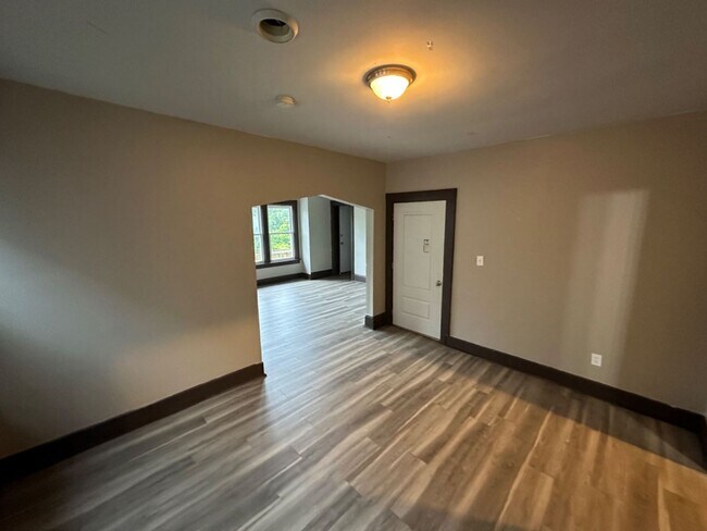 Foto del edificio - 2162-2164 N 41st St. (Duplex)