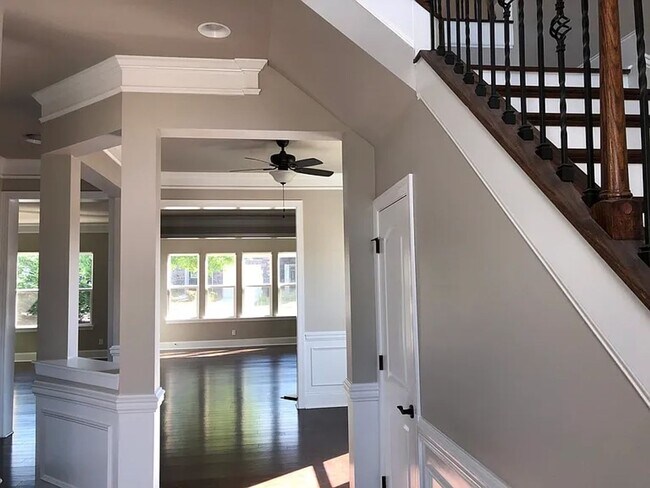 Foto del edificio - Park South Station Home Available Now!