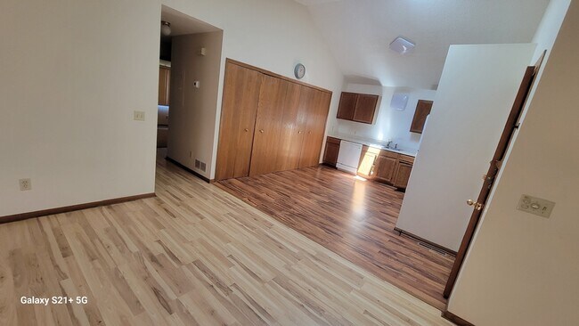 Building Photo - 3314 Greenbrier St