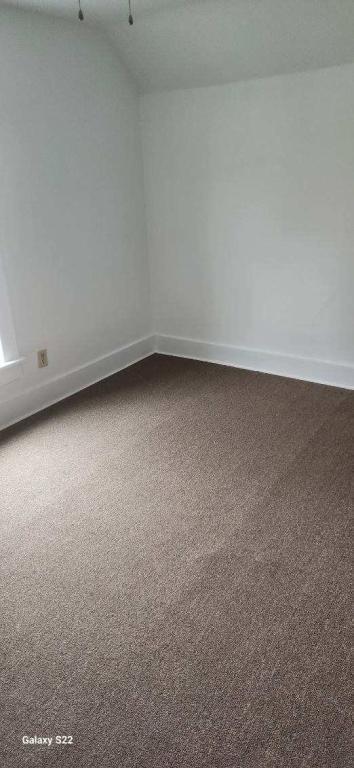 Building Photo - 629 5th St