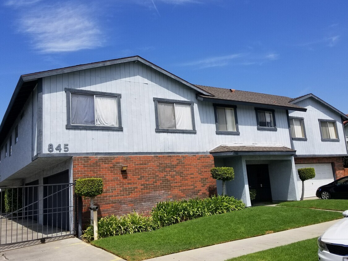 Foto principal - 845 S Taylor Ave