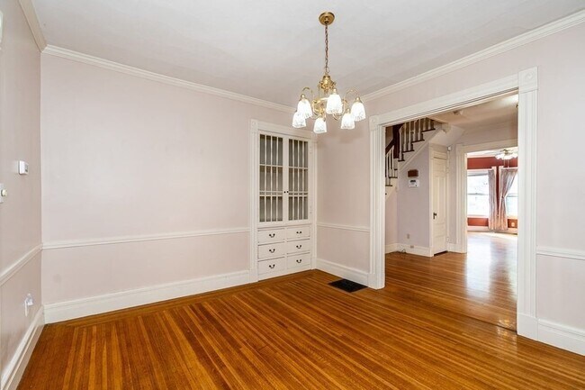Foto del edificio - 79 Firglade Ave