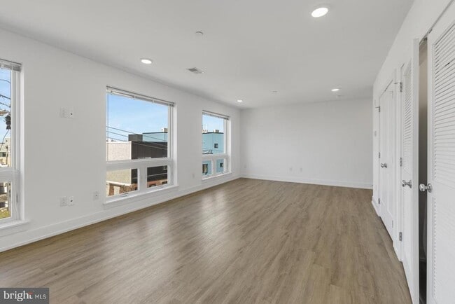 Foto del edificio - 1335 N Marston St
