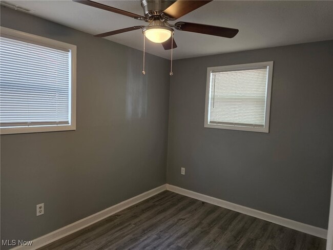 Building Photo - 608 Baldwin Ave