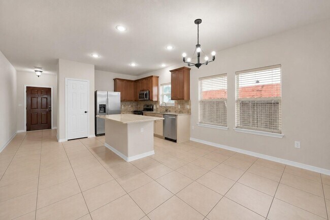 Foto del edificio - 1443 Meadowhigh Ln