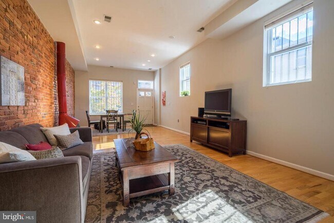 Foto del edificio - 2206 12th St NW