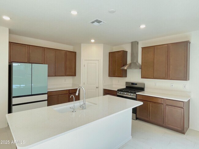 Building Photo - 21133 E Raven Dr