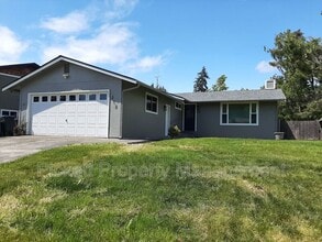 212 NE Torval Canyon Rd