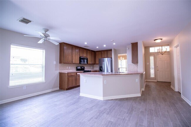 Building Photo - 14814 Mills Park Ln