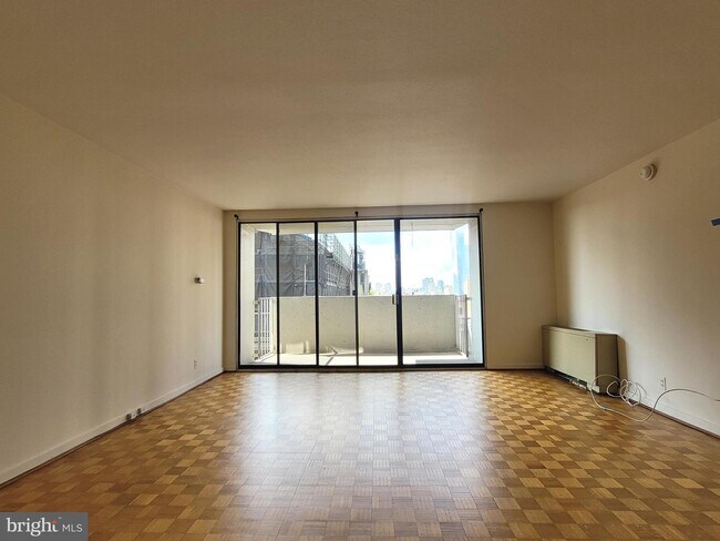Foto del edificio - 224-30 W Rittenhouse Square