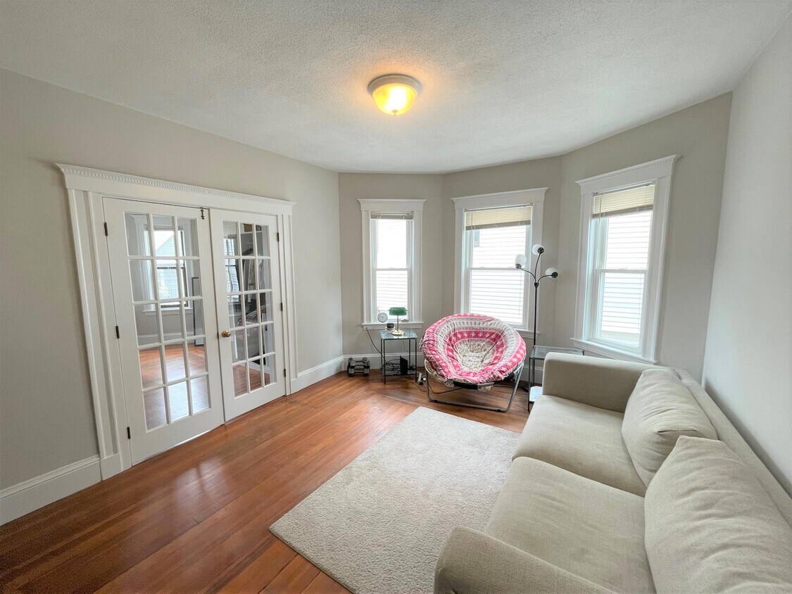 Foto principal - 32 Pearson Rd