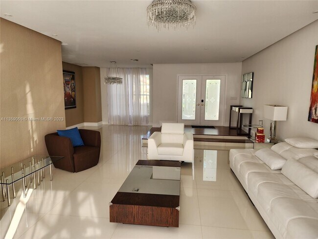 Foto del edificio - 10246 Lexington Estates Blvd