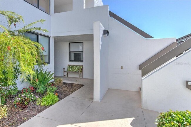 Foto del edificio - 745 Bayport Way