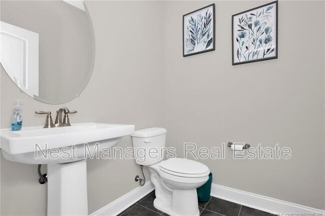 Building Photo - 5344 Debut Ave