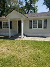Building Photo - 1310 Colony Rd