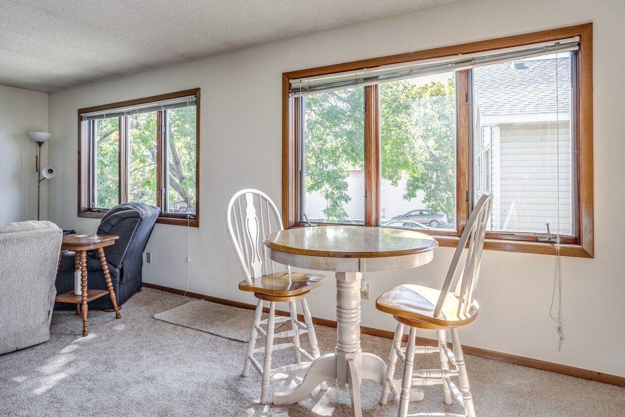 Foto principal - 908 SE 9th Ave