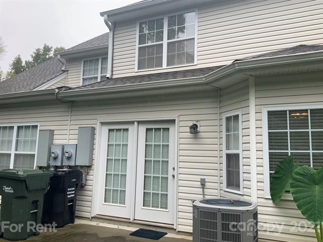 Foto del edificio - 353 Valley Brook Ln SE