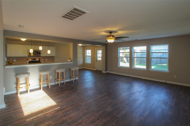 Building Photo - 11403 Sugar Bowl Dr