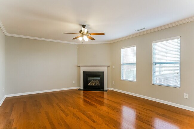 Foto del edificio - 167 Woodcreek Ln