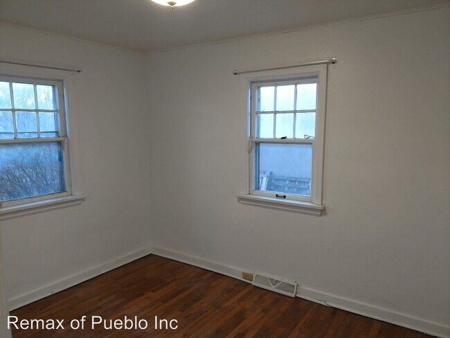 Building Photo - 2 br, 1 bath House - 25300 Manning Rd.