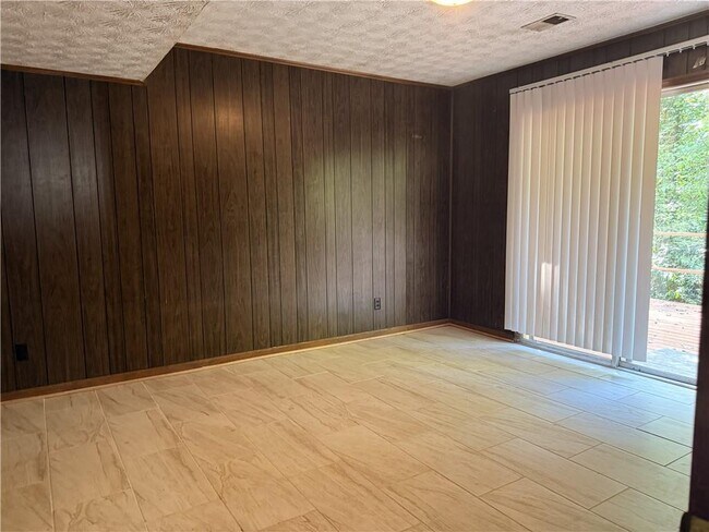 Building Photo - 4341 Five Forks Trickum Rd SW