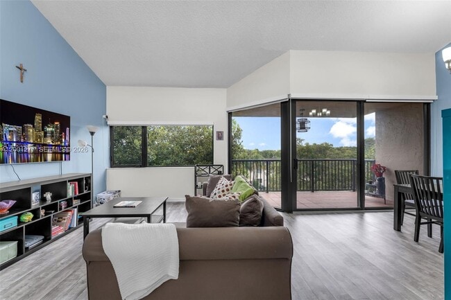 Foto del edificio - 6701 SW 116th Ct