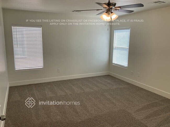 Building Photo - 2425 Courlan Dr