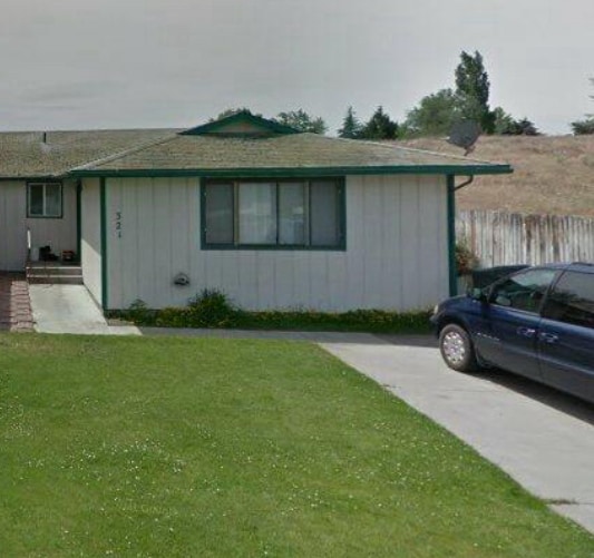 Primary Photo - 321 NE Boardman Ave