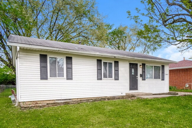 Building Photo - 2883 Key Pl
