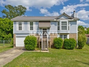 Building Photo - 935 Chinchona Dr
