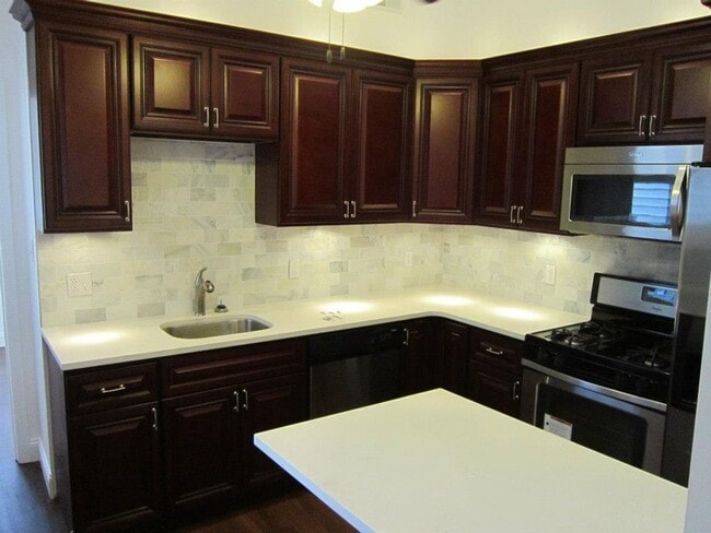 Photo - 141 S 12th St Apartment