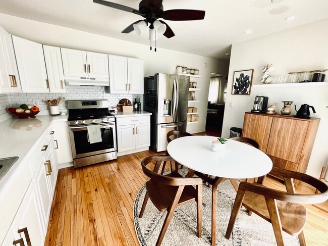 Photo - 1529 E Pierce St House