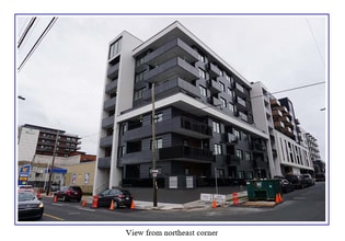 Building Photo - 2828 Gottingen St