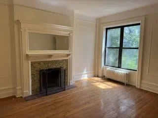 Building Photo - 328 W 101st St