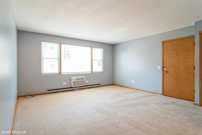 Building Photo - 5100 N Leonard Dr