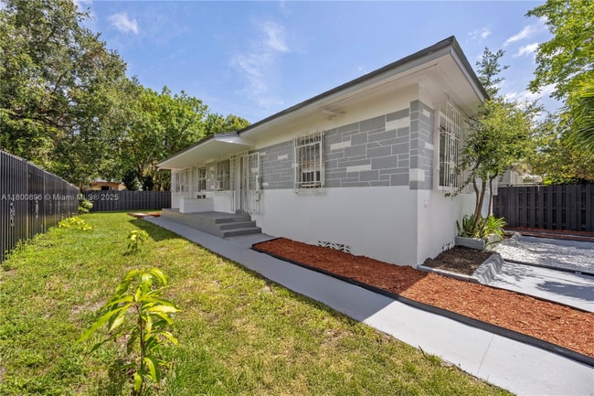 Photo - 173 NW 56th St House