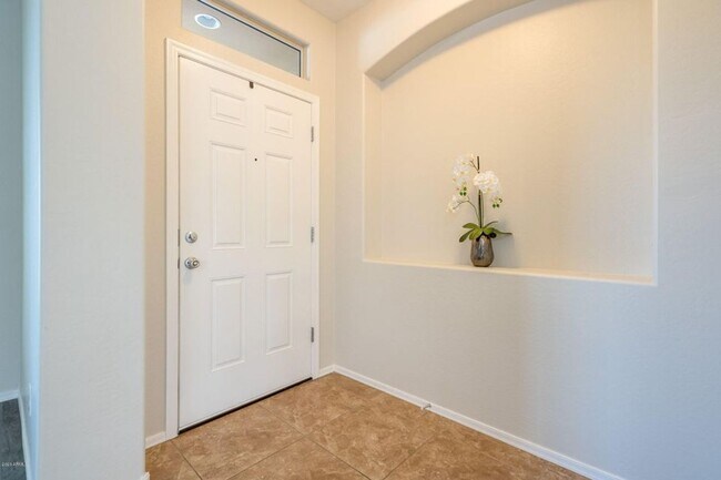 Foto del edificio - Seville: 3 Bed + Den, 2 bath, 2000 sqft, L...
