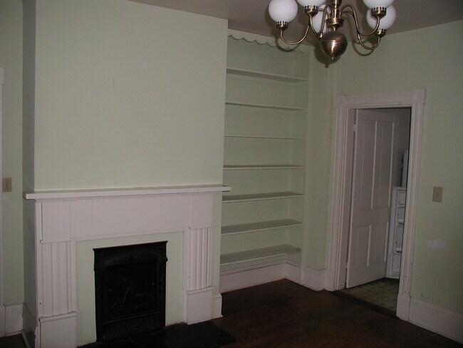 Foto del edificio - Charming older downtown Charlottesville home!