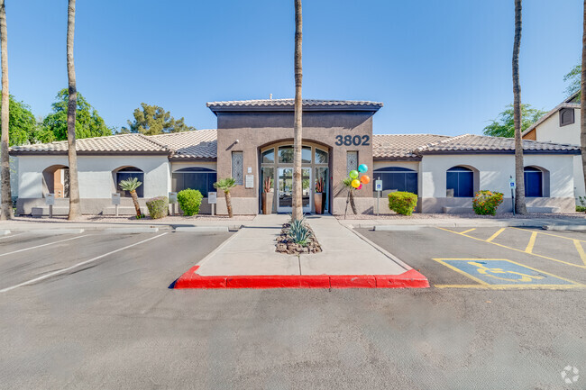 Foto del edificio - Sterling Point Apartment Homes