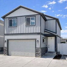 Building Photo - 8655 N Oakridge Aly