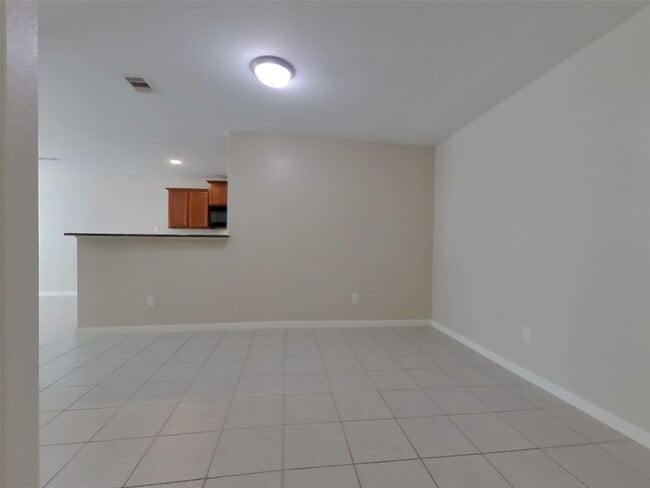 Building Photo - 316 Summer Horse Dr